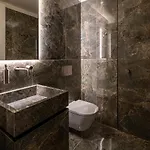 Quiet Luxury Retreat Design & Comfort Al Duomo Appartement