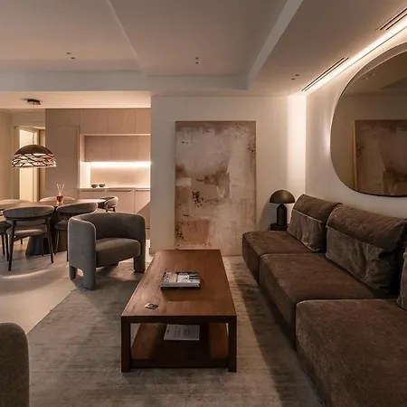 Quiet Luxury Retreat Design & Comfort Al Duomo Appartement Milaan